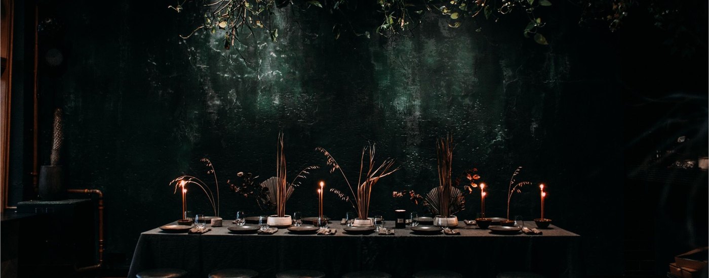 Table dressée pour un dîner d’exception